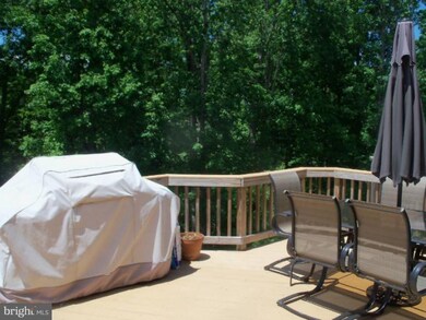 9758 Corbett Cir, Manassas Park, VA 20111 - photo 2