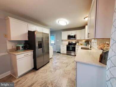 25899 Shenandoah Dr, Mechanicsville, MD 20659 - photo 6