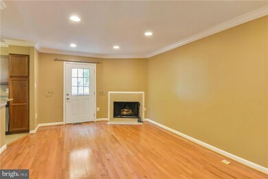 3004 Winter Pine Ct, Fairfax, VA 22031 - photo 7