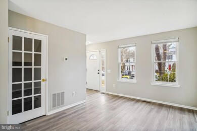 21 Cross Laurel Ct, Germantown, MD 20876 - photo 5