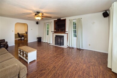 3123 Aberdeen Ave, Erie, PA 16506 - photo 4