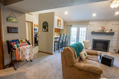 5809 Jeffrey Ln, Newburgh, IN 47630 - photo 3