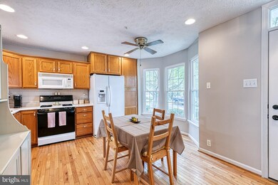 6136 Starburn Path, Columbia, MD 21045 - photo 3