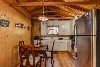 Kitchen & Dining Area
