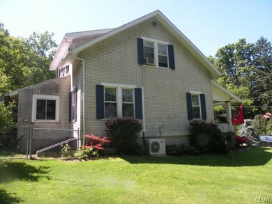 4471 Chestnut St, Emmaus, PA 18049 - photo 2