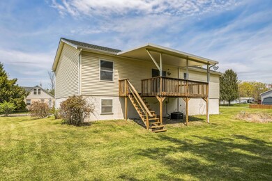 204 Weiss Rd, Stroudsburg, PA 18360 - photo 2