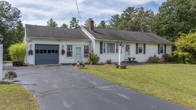 189 Hobbs Rd, Pelham, NH 03076 - photo 3