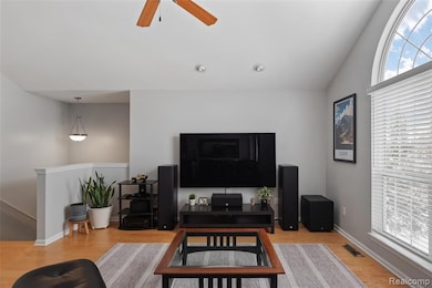 30210 Chesapeake Cir unit 360, Walled Lake, MI 48390 - photo 4