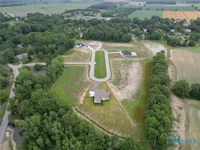 140 Coach House Loop, Bowling Green, OH 43402 - photo 6