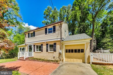 6002 Forest Rd, Cheverly, MD 20785 - photo 2