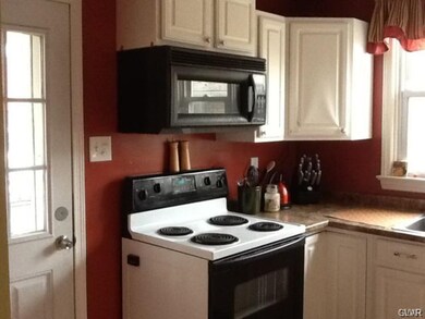 1202 E Livingston St, Allentown, PA 18109 - photo 2