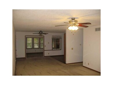 Living Room-L1.