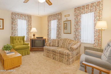 24BB4B98-C704-45EF-8BFC-C21700D84756