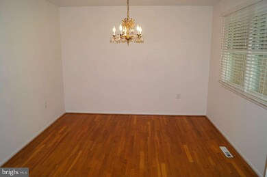 7985 Martown Rd, Laurel, MD 20723 - photo 5