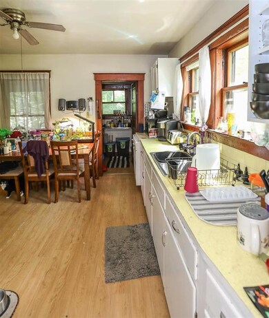 21 Trinity St, Claremont, NH 03743 - photo 4