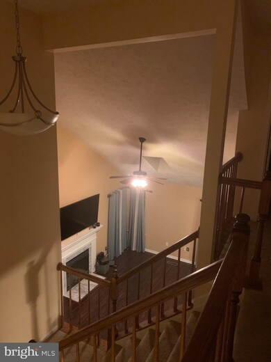 6408 Bear Ct, Waldorf, MD 20603 - photo 4