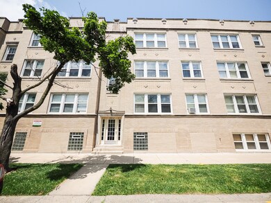 2840 W Glenlake Ave unit 2D, Chicago, IL 60659 - photo 2
