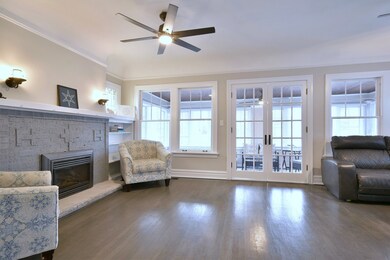 172 N Clinton Ave, Elmhurst, IL 60126 - photo 4