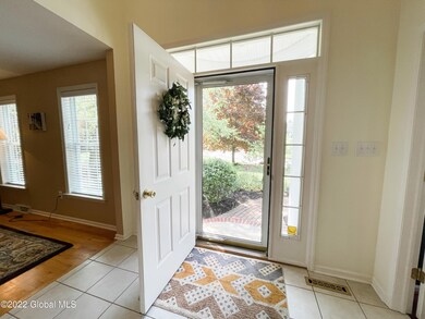 28 Fife Dr, Slingerlands, NY 12159 - photo 2