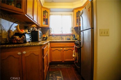 2043 E Piru St, Compton, CA 90222 - photo 5