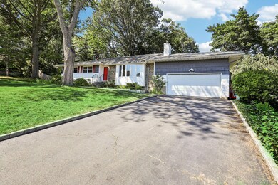 12 Manning Rd, Glen Cove, NY 11542 - photo 3