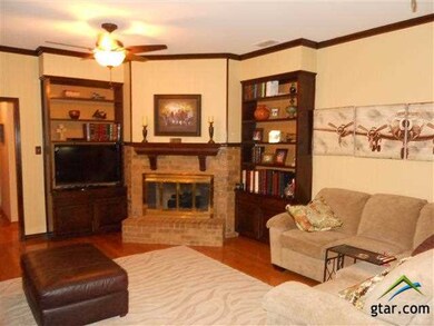 501 Hyde Park Dr, Tyler, TX 75701 - photo 3