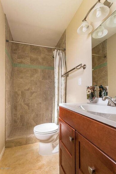 7513 E Latham-9