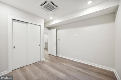 3449 Scotts Ln unit B409, Philadelphia, PA 19129 - photo 6