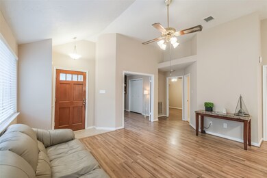 8543 Pool Creek Dr, Houston, TX 77095 - photo 5