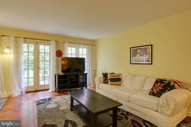 1901 Lyttonsville Rd, Silver Spring, MD 20910 - photo 4