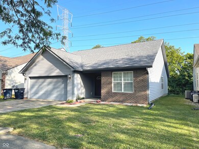 1010 Rotherham Ln, Beech Grove, IN 46107 - photo 2