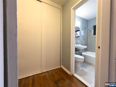 Linwood Park unit 4D, Fort Lee, NJ 07024 - photo 7