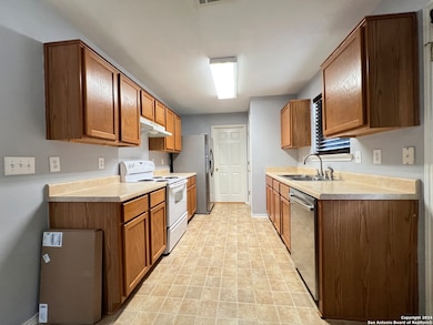 9506 Mustang Farm, San Antonio, TX 78254 - photo 5