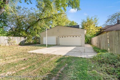 408 Smith Ave, Lansing, MI 48910 - photo 4