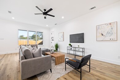 4024 Ranger Dr, Dallas, TX 75212 - photo 5