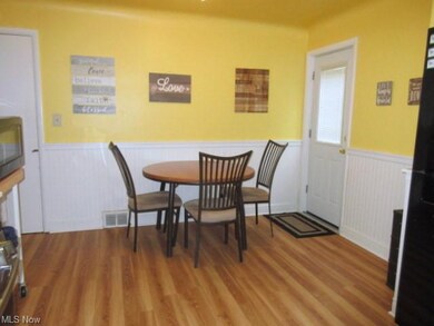 18317 Dalewood Ave, Maple Heights, OH 44137 - photo 4