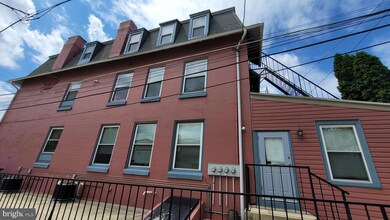 331 Elm St, Reading, PA 19601 - photo 4