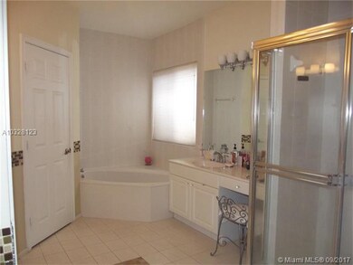 4602 NW 109th Ct, Doral, FL 33178 - photo 7