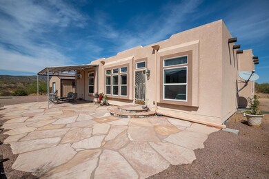 Beautiful Flagstone patio
