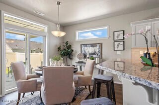 thumbnail_Hudson - Dining Room