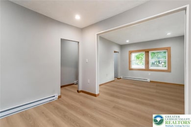 226 Fern St, Jim Thorpe, PA 18229 - photo 7