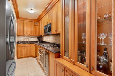 301 E 62nd St unit 2K, New York, NY 10065 - photo 5