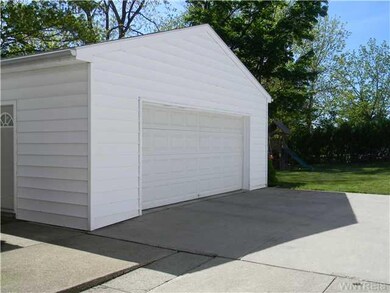 Garage. 2.5 car garage with garage door opener