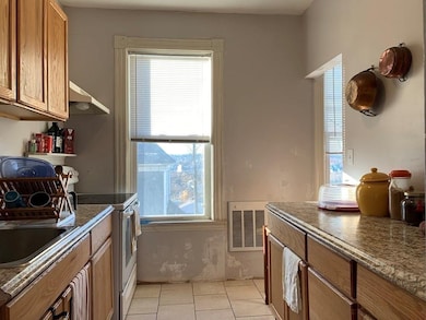 15 Forbes St, Worcester, MA 01605 - photo 6