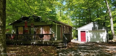 1939 Horseshoe Bend, Tobyhanna, PA 18466 - photo 4