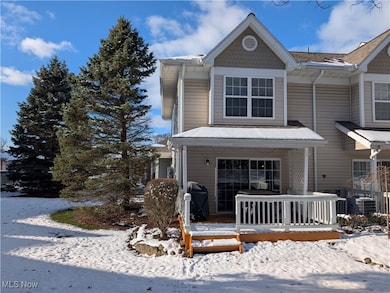 6723 N Ivy Ln, Cleveland, OH 44130 - photo 2