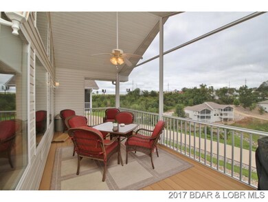 Large Screened Deck