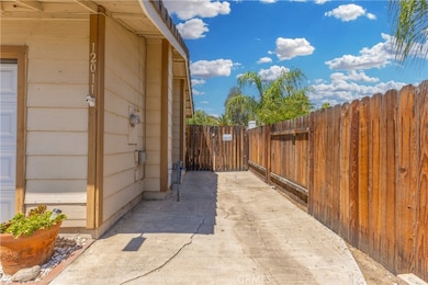 12011 Quantico Dr, Riverside, CA 92505 - photo 4