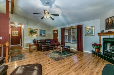 14 Cumbrian Dr, Bella Vista, AR 72714 - photo 6