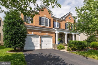 25586 S Village Dr, Chantilly, VA 20152 - photo 2